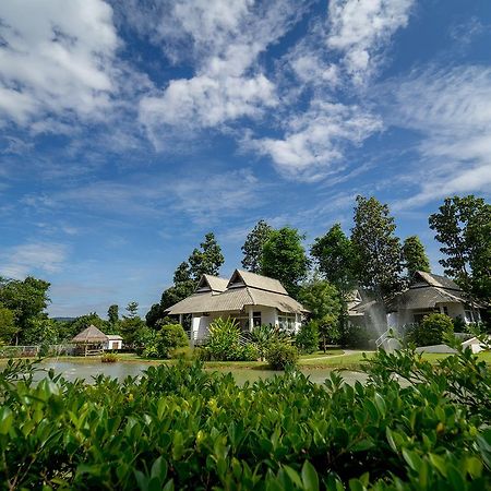 Vivo Bene Village Doi Saket Extérieur photo